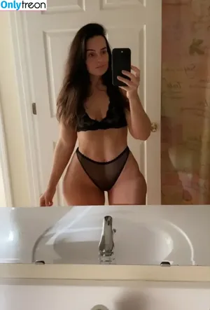 Veramelia Nieckula / v_nieckula nude photo #0013
