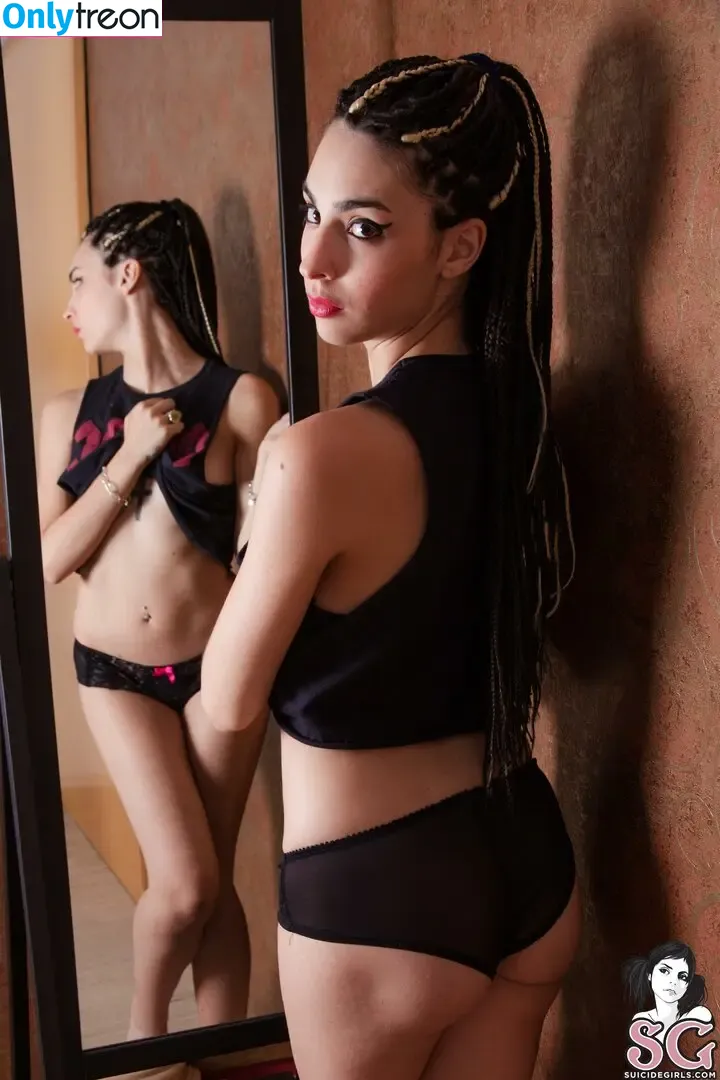 Vermilion nude photo #0016 (vermilionchicago / vermilionvixenfree)