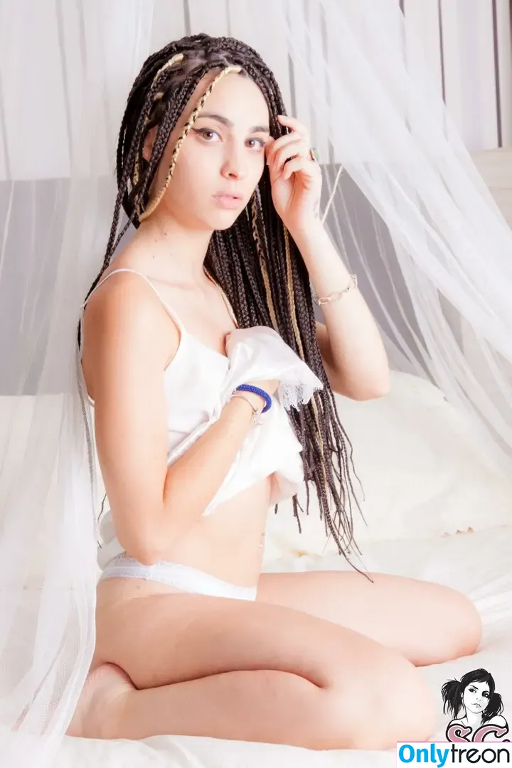 Vermilion nude photo #0049 (vermilionchicago / vermilionvixenfree)