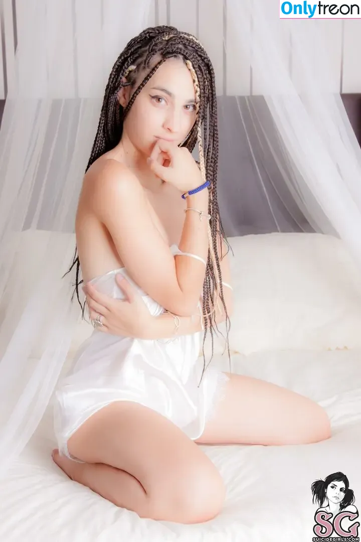 Vermilion nude photo #0062 (vermilionchicago / vermilionvixenfree)
