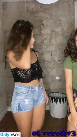 Veronica & Olivia / olivia.veronica.corr / veroliv3 nude photo #0003