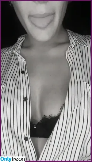 Veronica & Olivia / olivia.veronica.corr / veroliv3 nude photo #0018