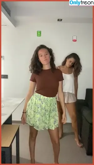 Veronica & Olivia / olivia.veronica.corr / veroliv3 nude photo #0046