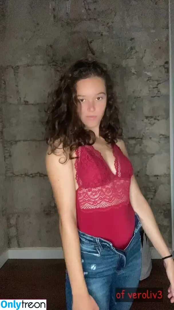 Veronica & Olivia nude photo #0005 (olivia.veronica.corr / veroliv3)