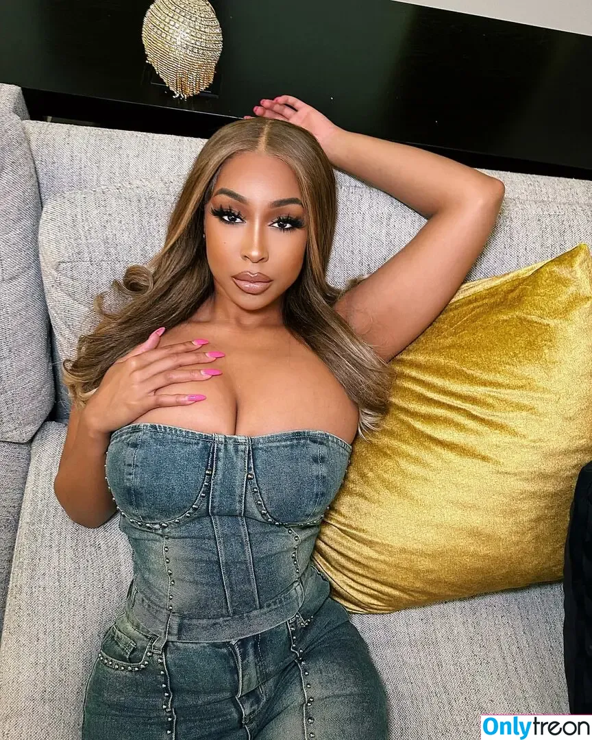 viandradunn nude photo #0038 (viandradunn)