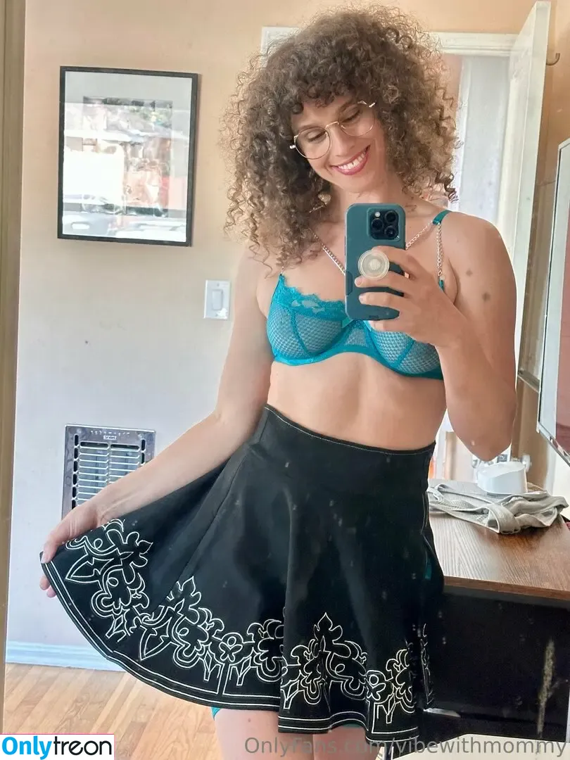 vibewithmommy nude photo #0016 (vibewmommy)
