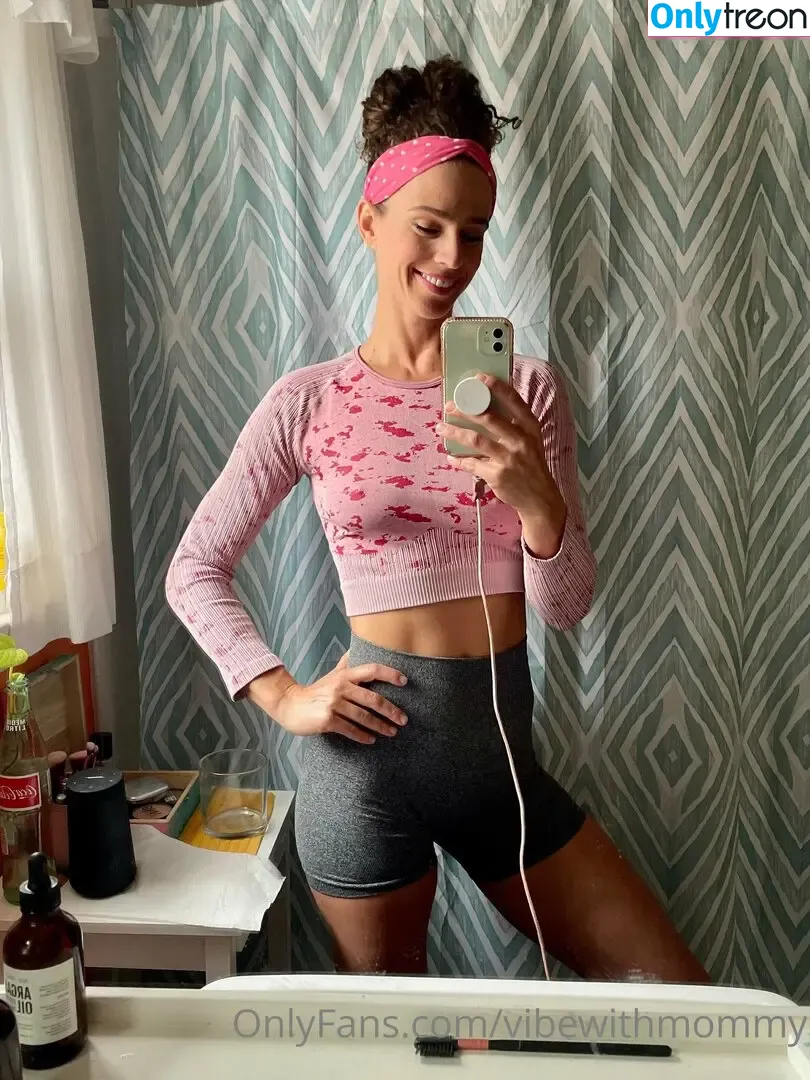 vibewithmommy nude photo #0406 (vibewmommy)