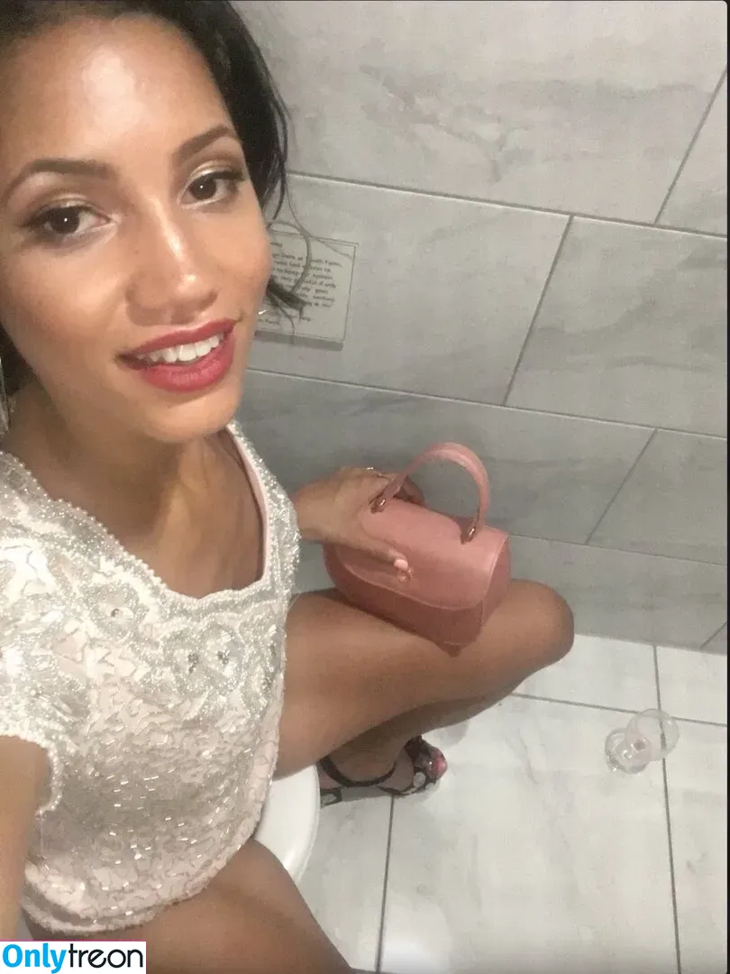 Vick Hope nude photo #0033 (vicknhope / vicsantos669)