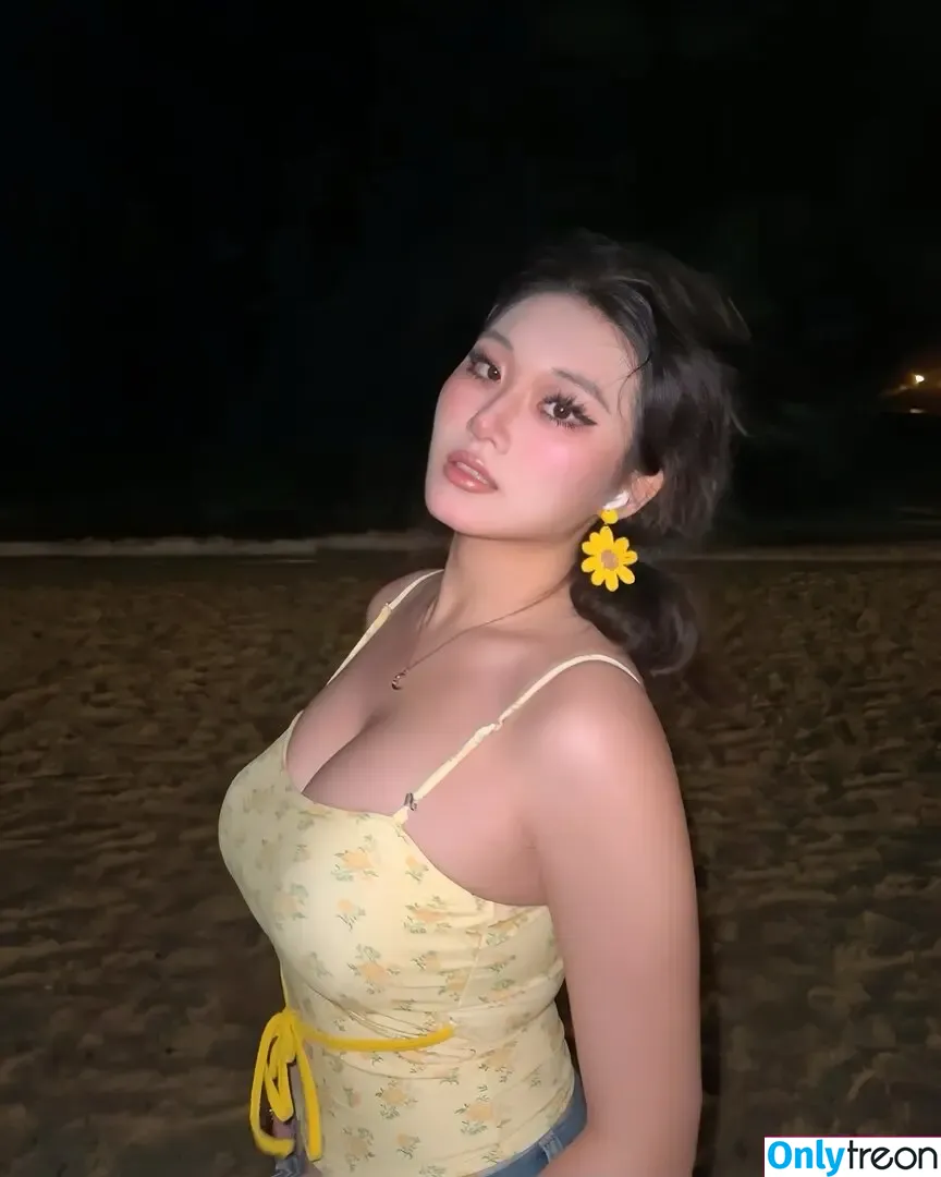 Vicki Mranrr nude photo #0123 (mranrr.v / mranrr.vicki)