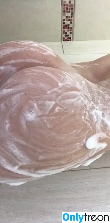 Vicky Ottaviano nude photo #0008 (Victoria ottaviano / ailu_ottaviano / vickyottaviano)