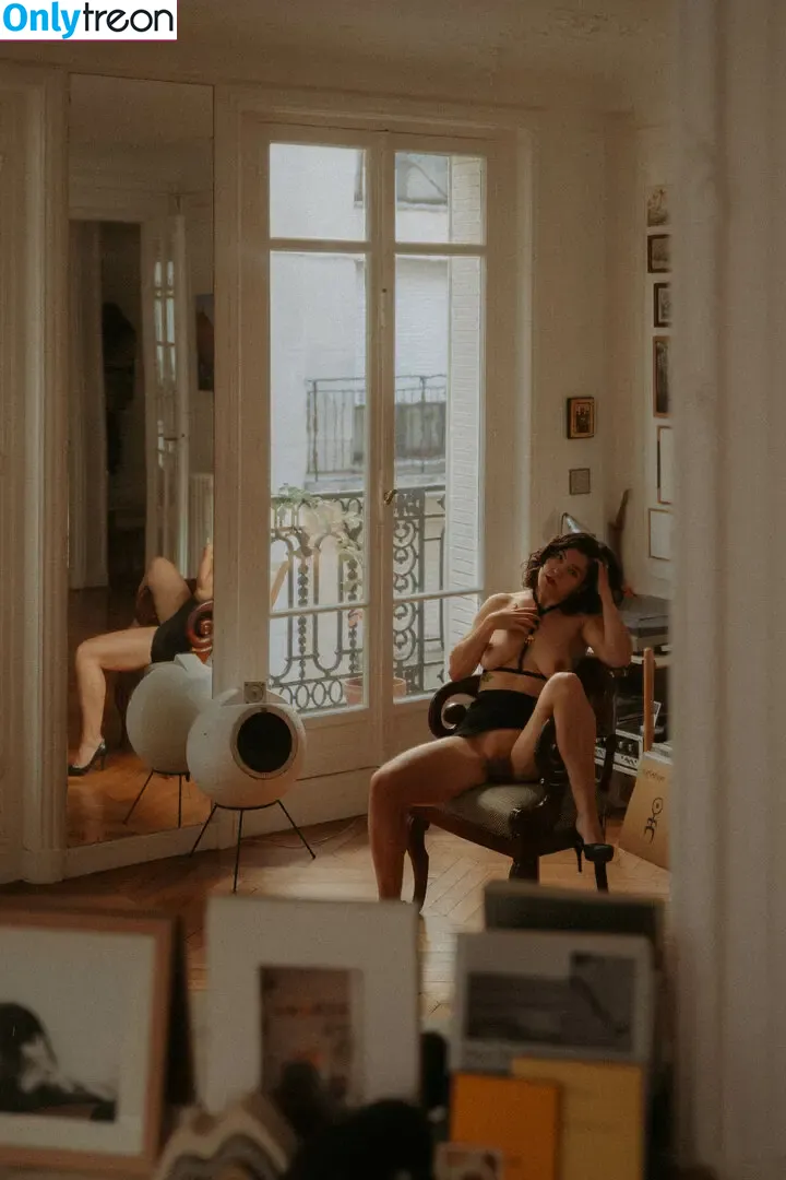 Victoire De Blasset nude photo #0097 (victoiredeblasset / victoiredeblasset2.0)
