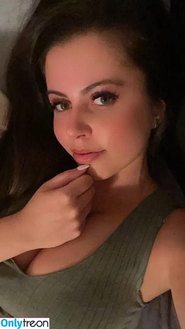 Victoria Boiadgieva nude photo #0033 (victoria / victoriabdg)