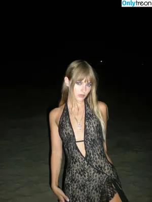 Victoria De Angelis / Maneskin bassist / vicdeangelis nude photo #0856