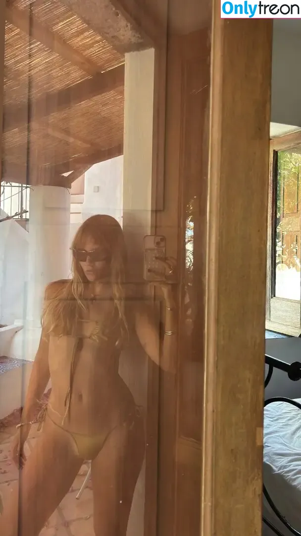 Victoria De Angelis nude photo #0816 (Maneskin bassist / vicdeangelis)