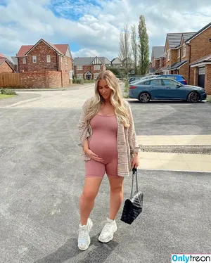 Victoria Hearn / victoriahearn nude photo #0026