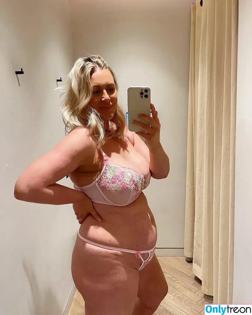 Victoria Hearn nude photo #0054 (victoriahearn)