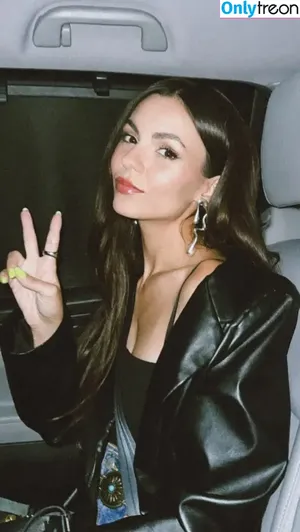 Victoria Justice / victoriajustice nude photo #0816
