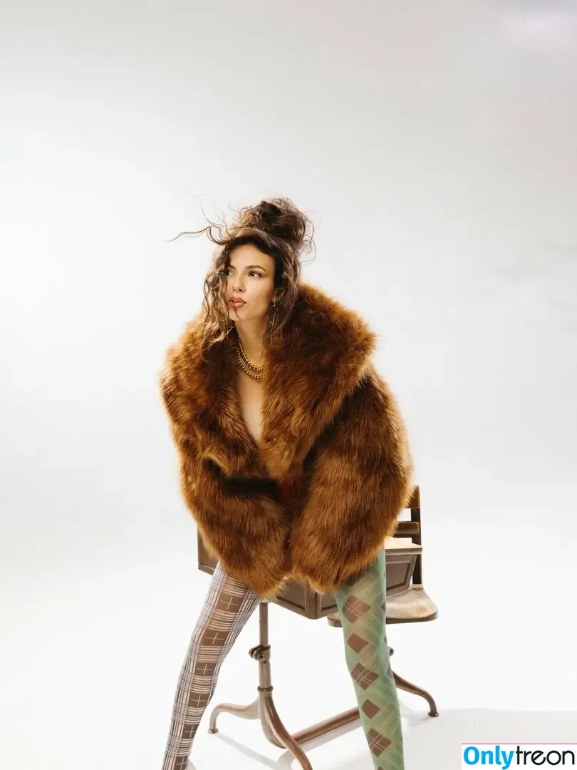 Victoria Justice nude photo #0886 (victoriajustice)