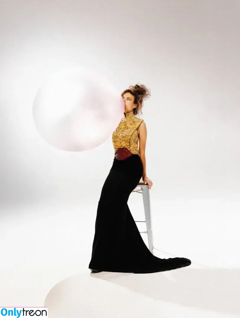 Victoria Justice nude photo #0906 (victoriajustice)