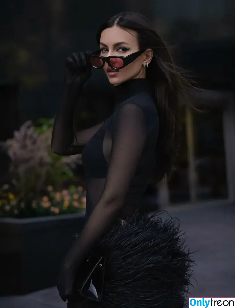 Victoria Justice nude photo #1027 (victoriajustice)