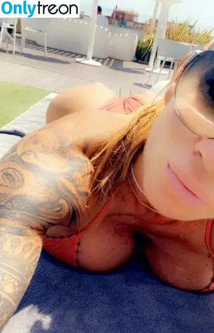 Victoria Lomba nude photo #0011 (victorialomba)