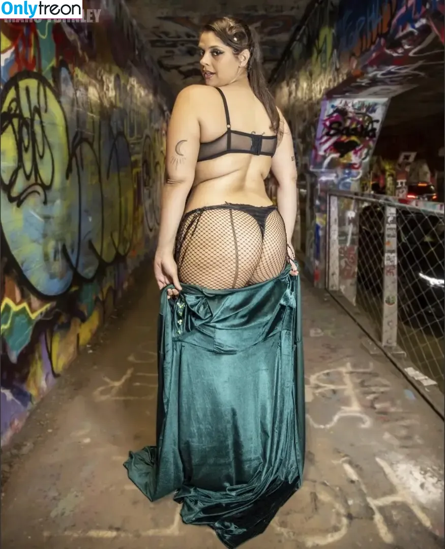 Victoria Reno nude photo #0003 (_victoria_reno_ / renogold)
