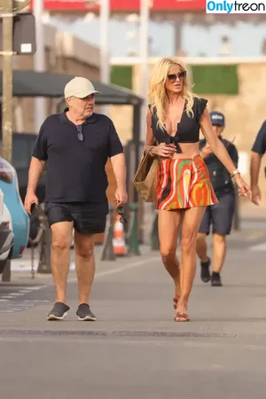 Victoria Silvstedt / vicsilvstedt / victoriasilvstedt nude photo #0395