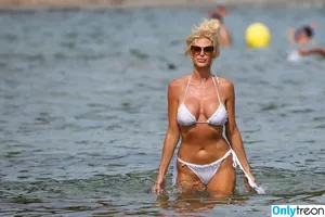 Victoria Silvstedt / vicsilvstedt / victoriasilvstedt nude photo #0417