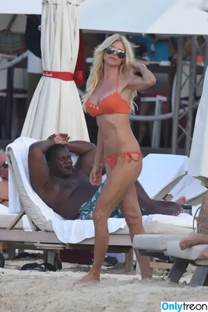 Victoria Silvstedt / vicsilvstedt / victoriasilvstedt nude photo #0751