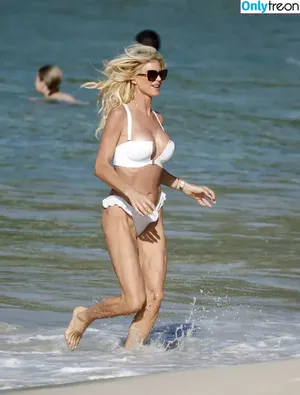 Victoria Silvstedt / vicsilvstedt / victoriasilvstedt nude photo #0880