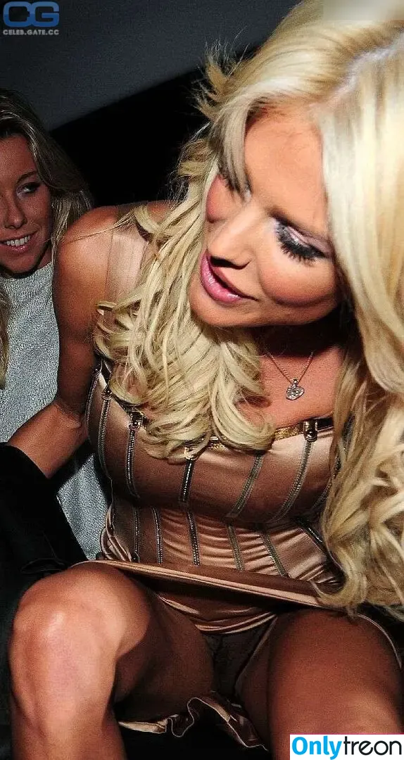 Victoria Silvstedt nude photo #0253 (vicsilvstedt / victoriasilvstedt)