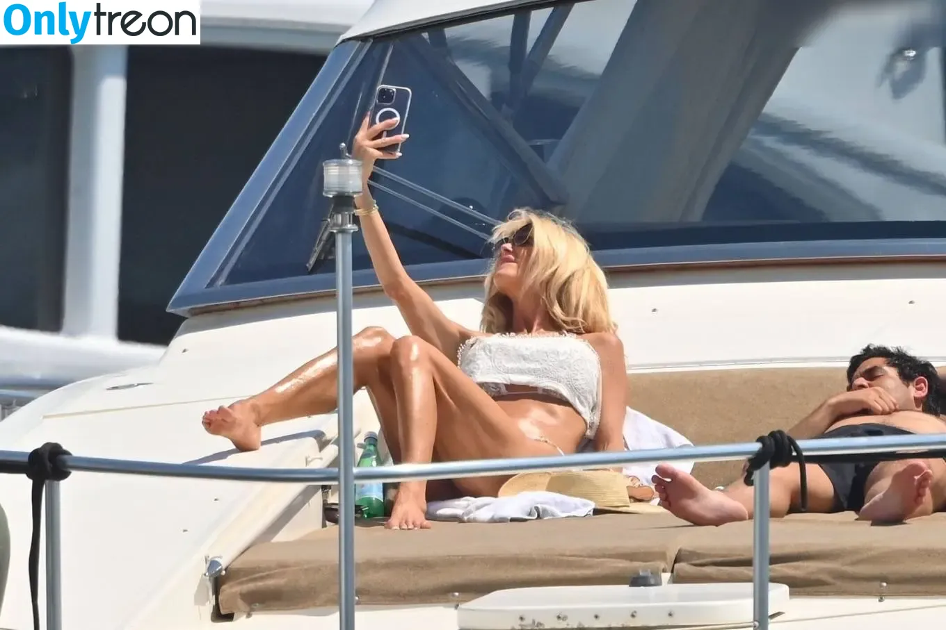 Victoria Silvstedt nude photo #0361 (vicsilvstedt / victoriasilvstedt)