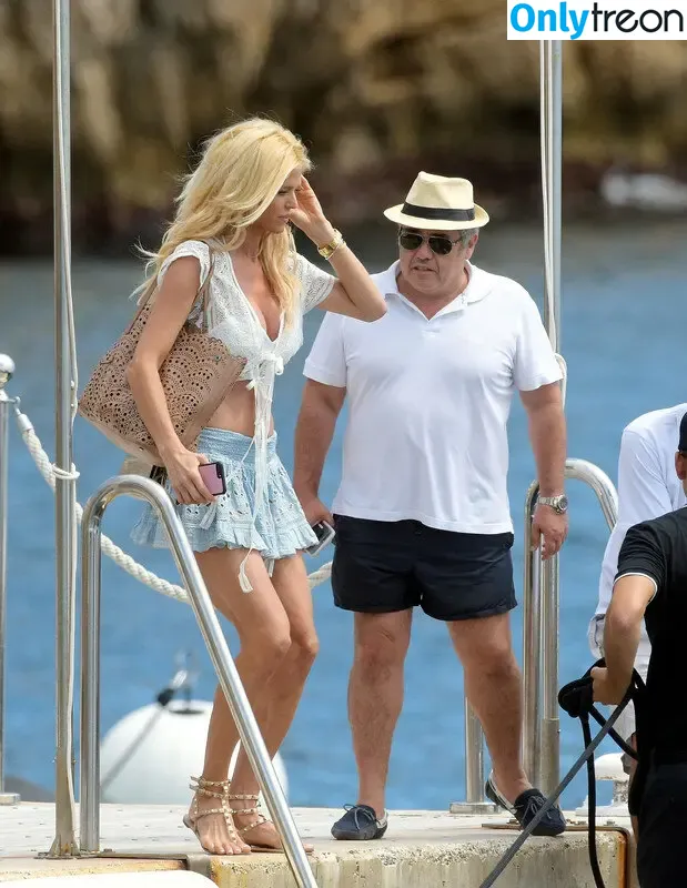 Victoria Silvstedt nude photo #0570 (vicsilvstedt / victoriasilvstedt)
