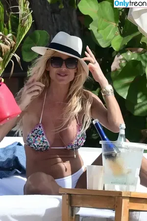 Victoria Silvstedt / vicsilvstedt / victoriasilvstedt nude photo #1225