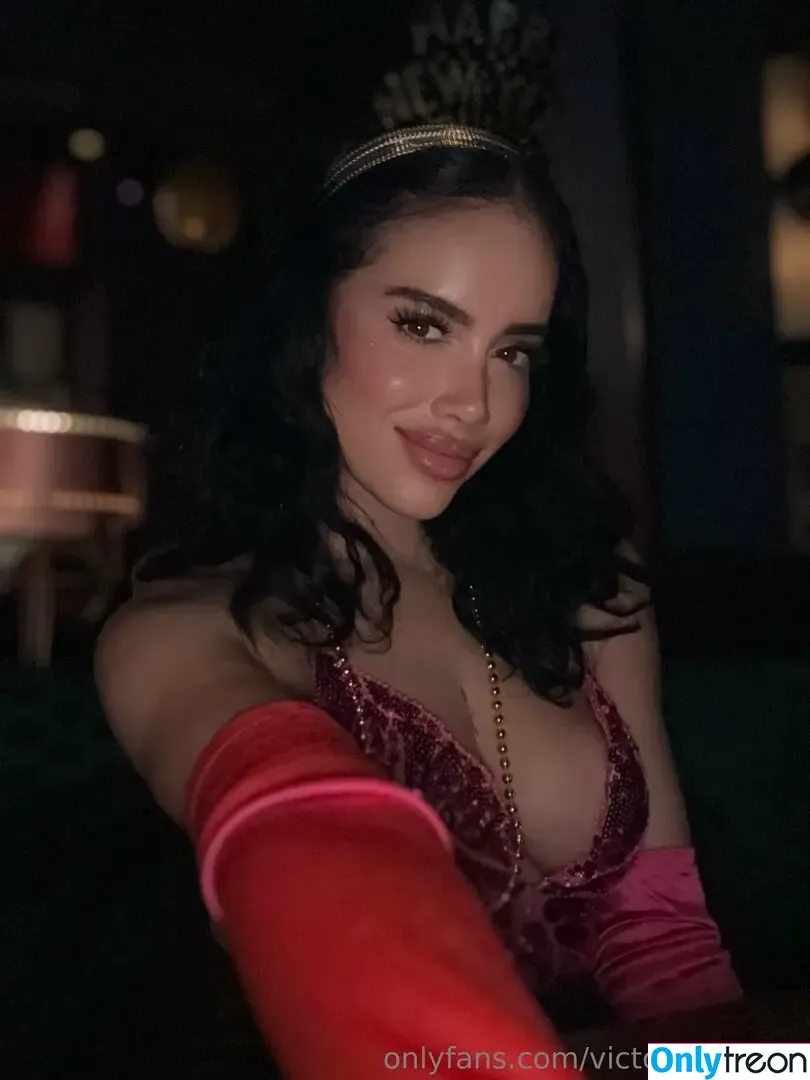 victoriajune nude photo #0003 (victoriajunelife)