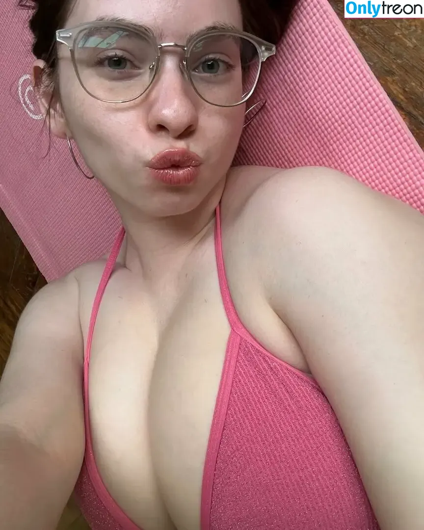 Victoriaramxs nude photo #0091 (BatmanRW)