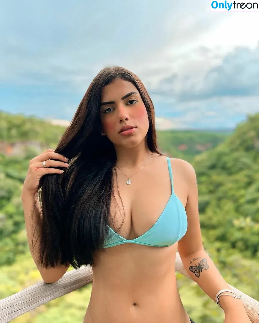 Victtoria Medeiros nude photo #0089 (Victtoriamedeiros / euvicmedeiros)