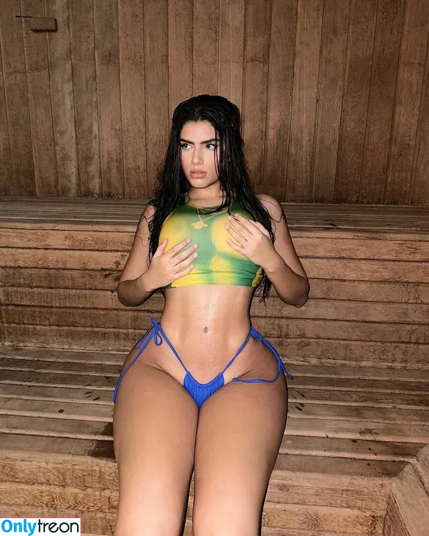 Victtoria Medeiros nude photo #0147 (Victtoriamedeiros / euvicmedeiros)