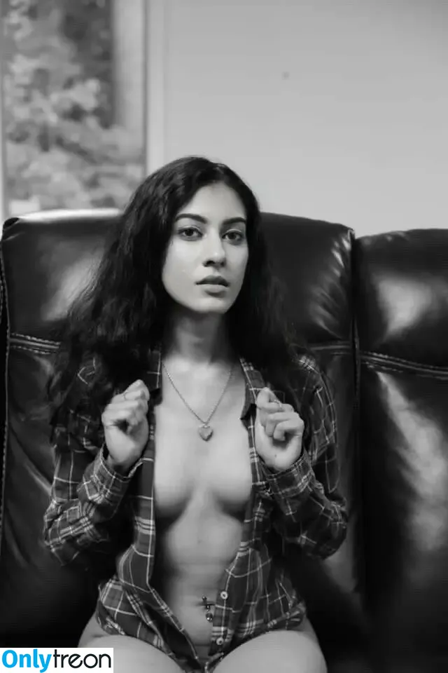 Vidya nude photo #0002 (v_i__d__y_a)
