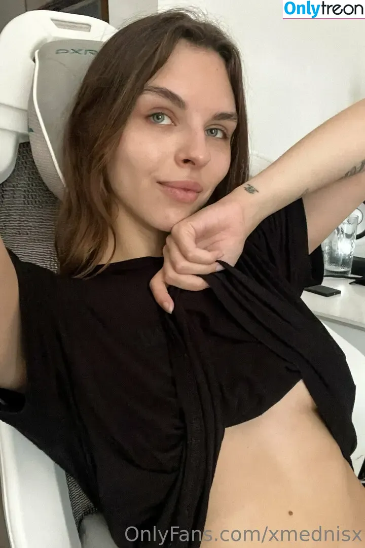 Vika Mednis nude photo #0466 (xmednisx)