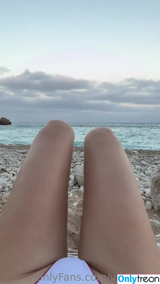 vikikeepu nude photo #0034 (vikikeepu)