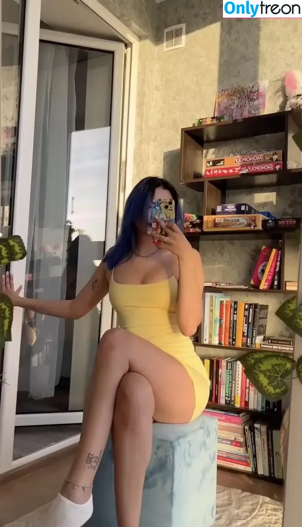 vikkkess nude photo #0219 (vikkkess)