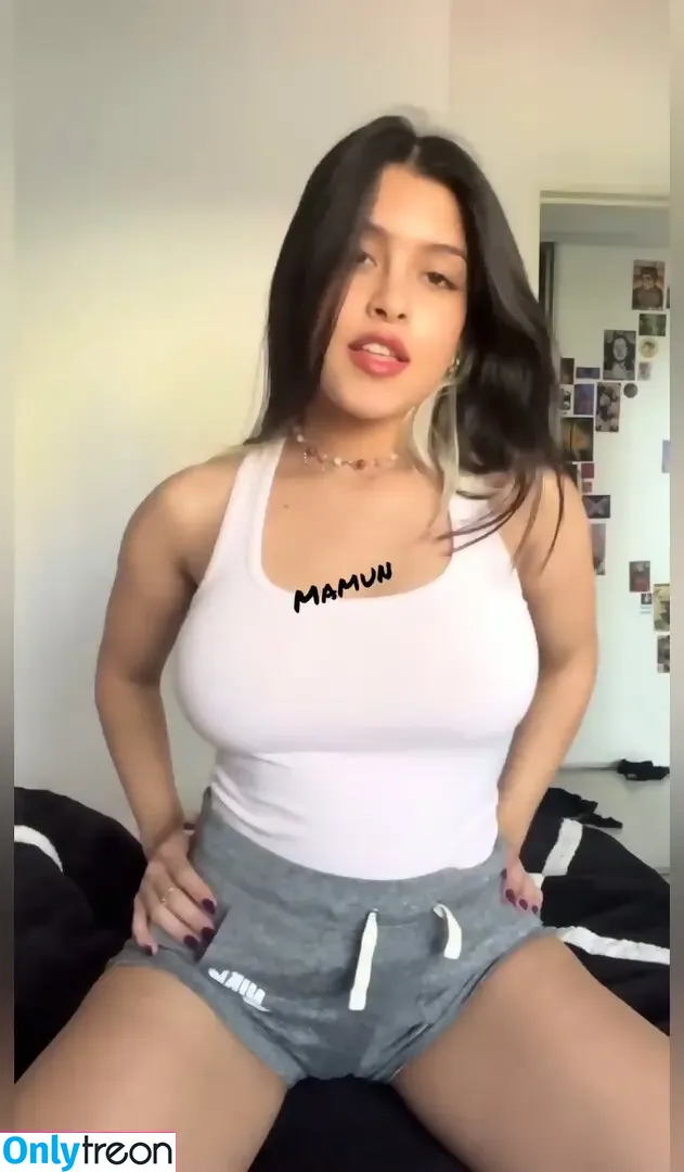 Vikkphoria nude photo #0106 (Vikkphoria)