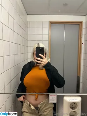 Vikkzy nude photo #0607