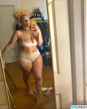 Villawase nude photo #0004