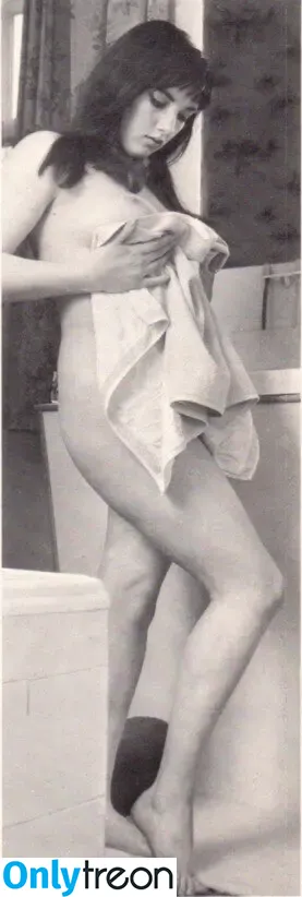 Vintage English Pinups nude photo #0266 (pinup_vintage_gallery)