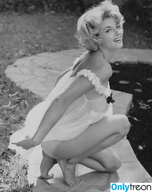 Vintage English Pinups nude photo #0315 (pinup_vintage_gallery)