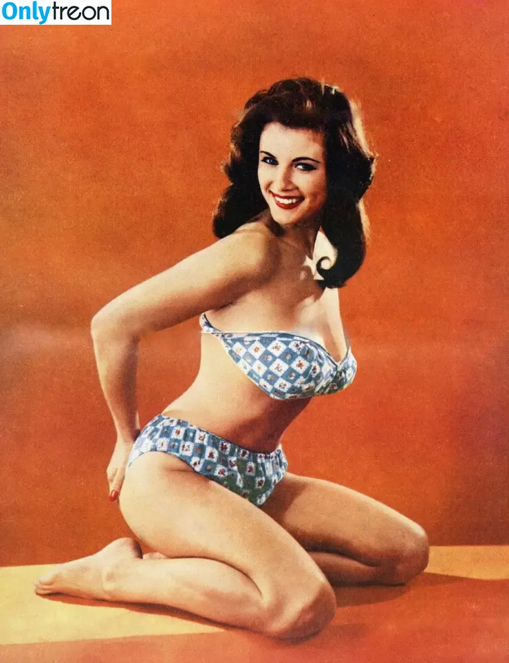 Vintage English Pinups nude photo #0323 (pinup_vintage_gallery)