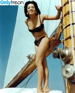 Vintage Sexy Celebs / vintagemoviestars nude photo #0065