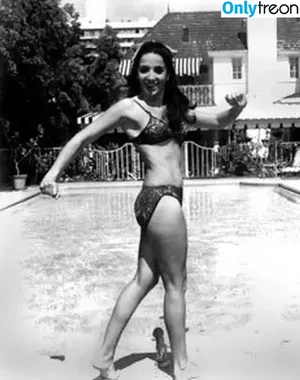 Vintage Sexy Celebs / vintagemoviestars nude photo #0076
